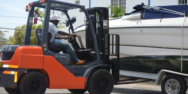 New-Toyota-Forklift-in-action-600x300